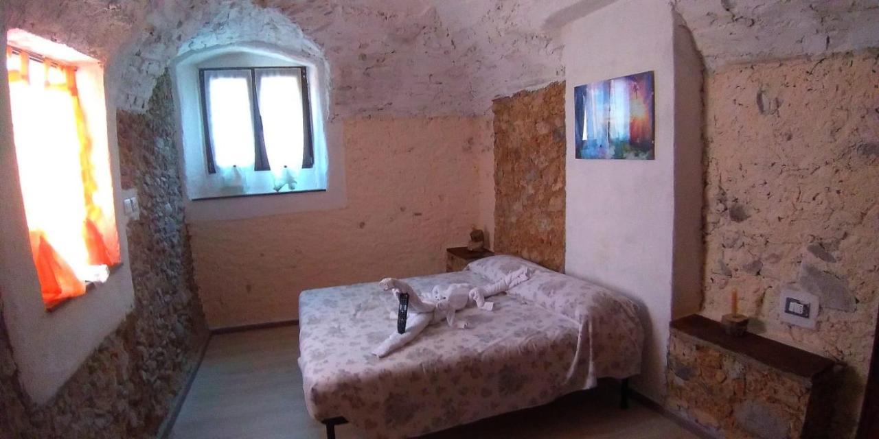 Apartment Coffee Time Cisano sul Neva ภายนอก รูปภาพ